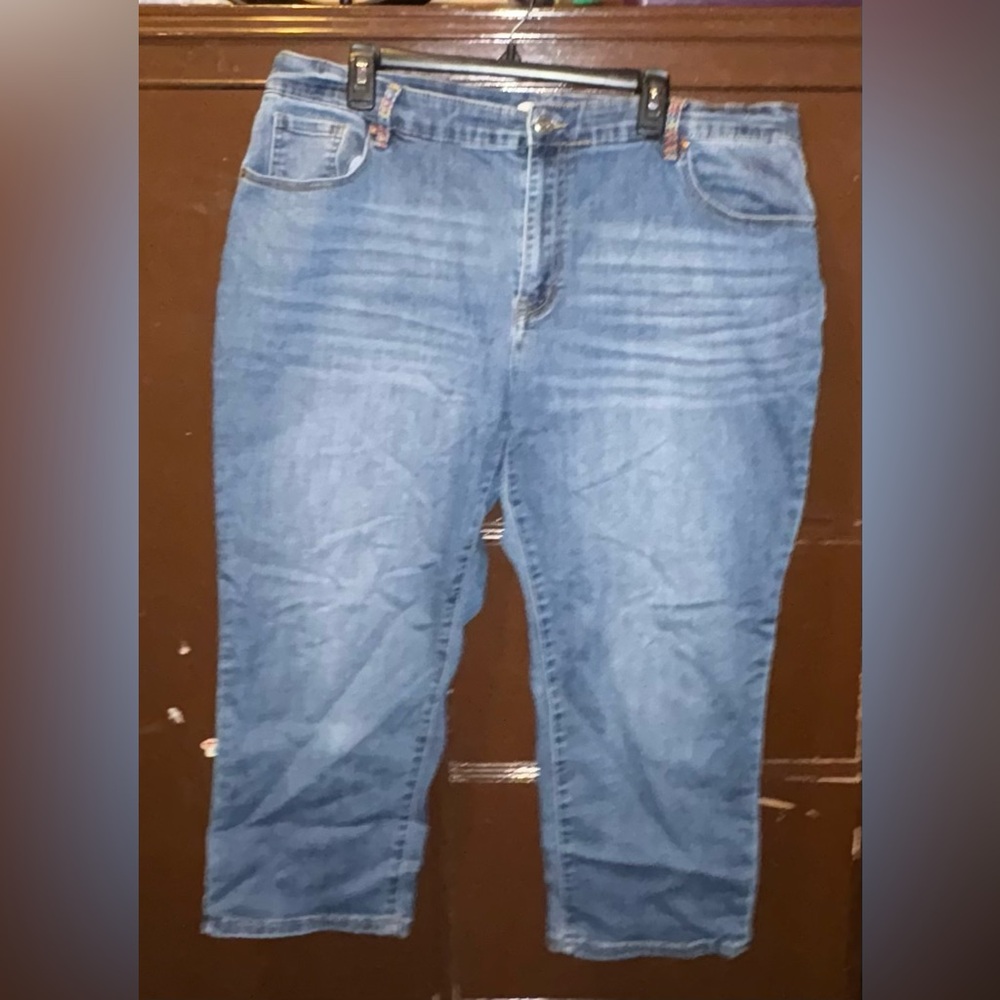 Lane Bryant Jean Capris | Rainbow Pocket Detail | Size 20